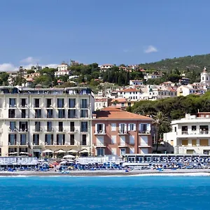4* Hotel Parigi &